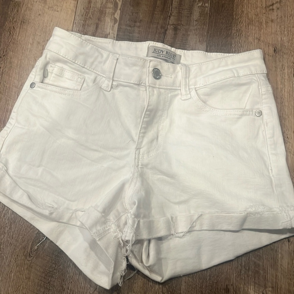 Judy blue white denim shorts